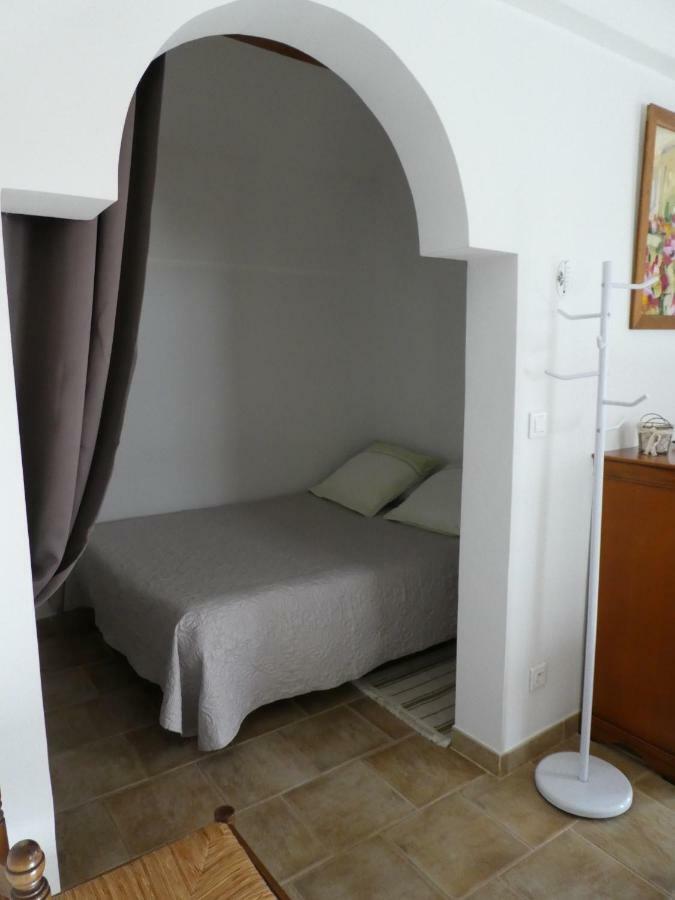 Les Biguieres Vendégház Maubec  Kültér fotó